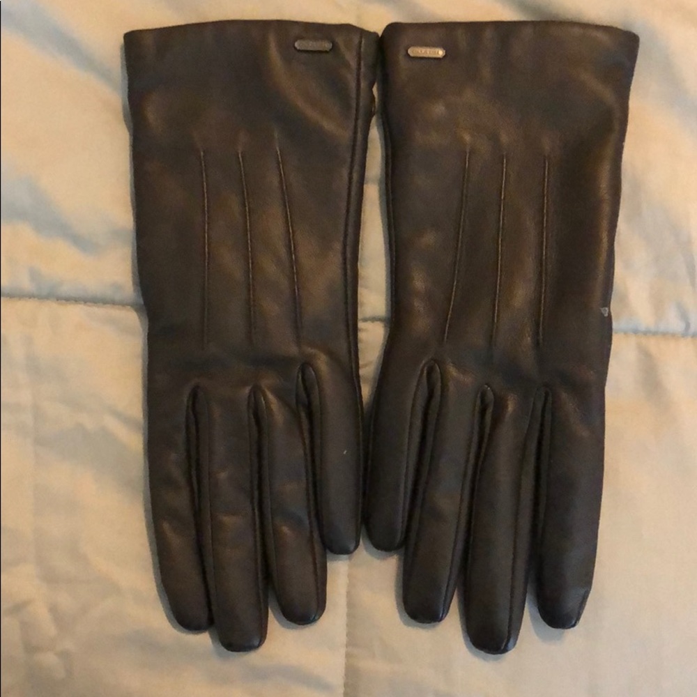 Coach size 7 brown leather gloves